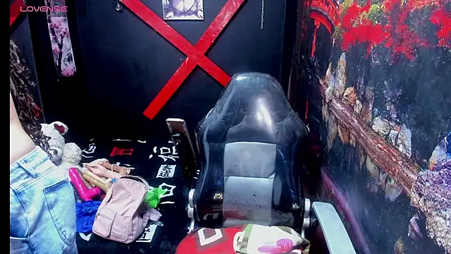 Yaumiko online show from 11-29-25, 02:06