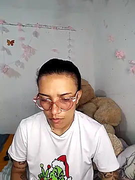 Yaumiko online show from 02-05-26, 11:28