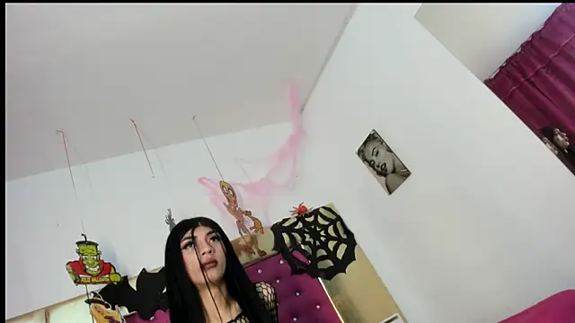 Snapshot of Loremhotsex chatting on 10-16-25, 07:44 Loremhotsex online show from 10-16-25, 07:44