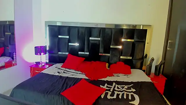 Snapshot of Loremhotsex chatting on 09-25-25, 07:58 Loremhotsex online show from 09-25-25, 07:58