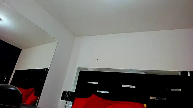 Snapshot of Loremhotsex chatting on 09-27-25, 07:31 Loremhotsex online show from 09-27-25, 07:31