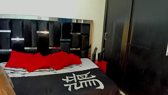 Snapshot of Loremhotsex chatting on 09-25-25, 08:15 Loremhotsex online show from 09-25-25, 08:15