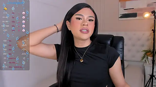 Snapshot of LOISE-XX chatting on 07-18-26, 07:50 LOISE-XX online show from 07-18-26, 07:50