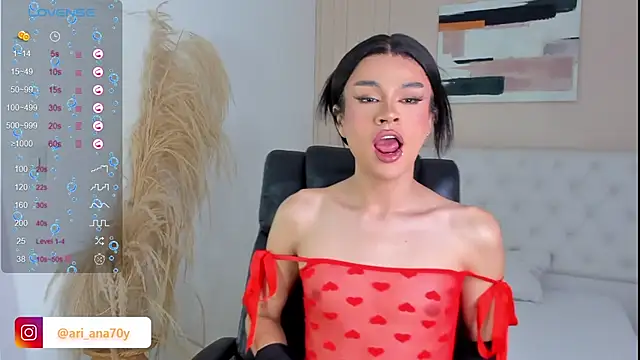 LOISE-XX online show from 09-19-25, 05:11