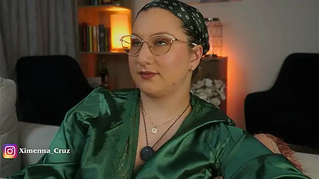 Ximenna Cruz online show from 03-06-26, 12:33