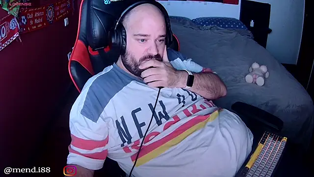 menditeta1 online show from 10-26-25, 09:48