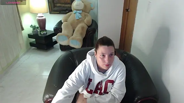 alexia 87 online show from 05-31-26, 02:39