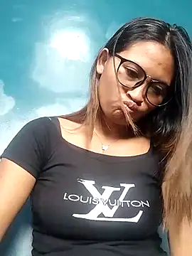 Snapshot of karen_sexy69 chatting on 03-10-25, 12:49 karen sexy69 online show from 03-10-25, 12:49