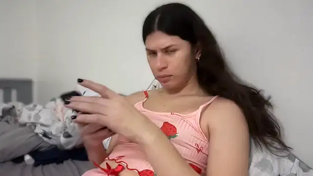 JaxcyVelez online show from 09-20-25, 10:48