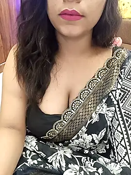 Divya girl online show from 06-17-26, 11:53