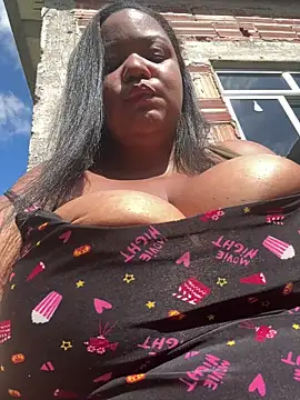 SweetLizzyBBW online show from 07-31-26, 04:15
