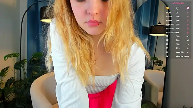 stay with alice online show from 11-26-25, 01:55