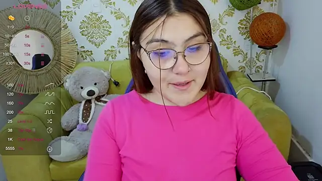 Snapshot of conniejames_m chatting on 04-25-26, 11:57 conniejames m online show from 04-25-26, 11:57