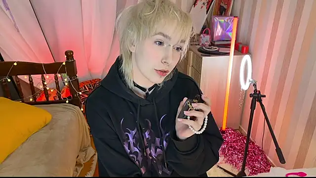 EmmyAmbros online show from 03-01-26, 08:09