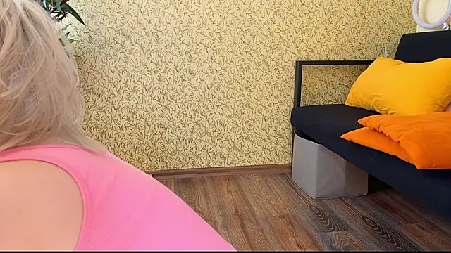 EmmyAmbros online show from 10-01-25, 11:14