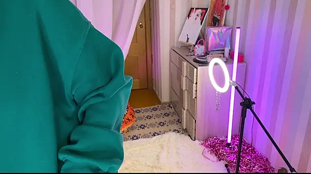 EmmyAmbros online show from 02-19-26, 07:22