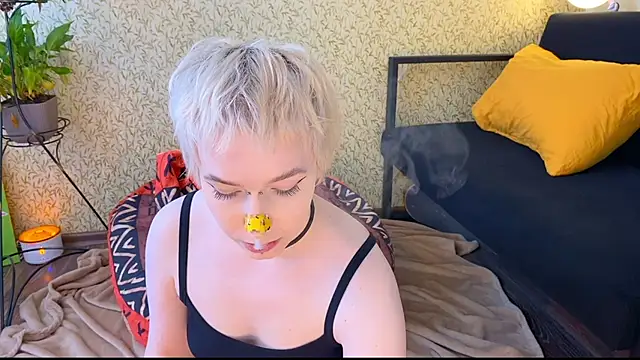 EmmyAmbros online show from 03-22-25, 08:40