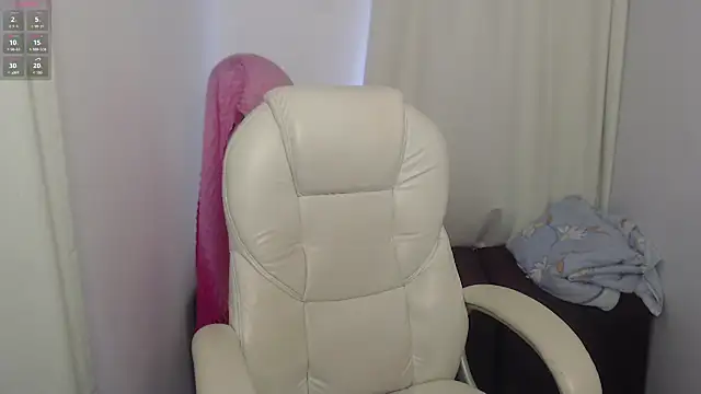 Snapshot of paiper_halliwey chatting on 02-12-25, 04:33 paiper halliwey online show from 02-12-25, 04:33