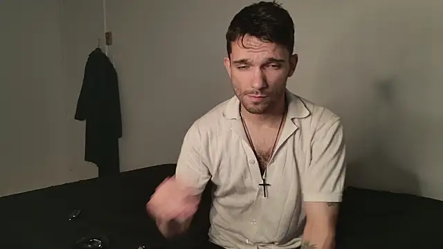 Snapshot of JackDesFeux chatting on 06-20-26, 05:34 JackDesFeux online show from 06-20-26, 05:34
