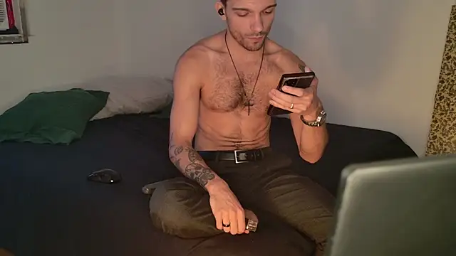 Snapshot of JackDesFeux chatting on 09-08-25, 02:49 JackDesFeux online show from 09-08-25, 02:49