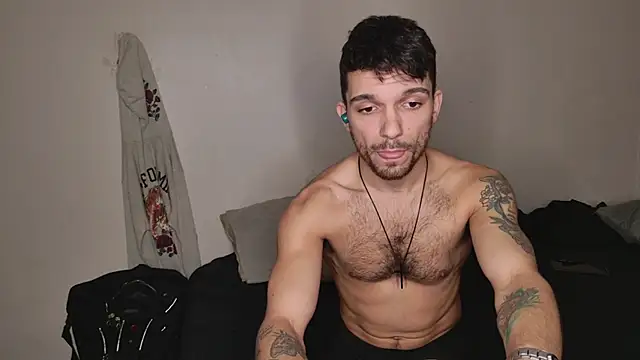 Snapshot of JackDesFeux chatting on 02-25-25, 12:58 JackDesFeux online show from 02-25-25, 12:58