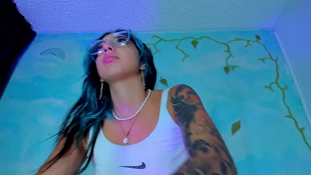 SaturnooStonee online show from 02-09-26, 03:37