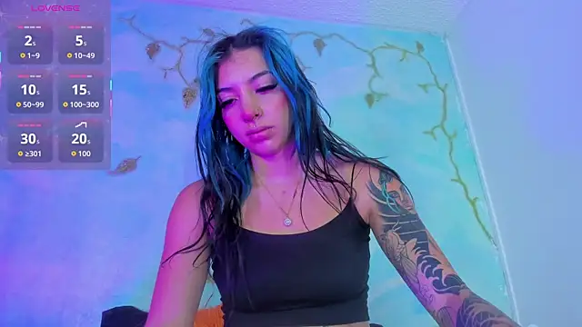 SaturnooStonee online show from 10-14-25, 04:35