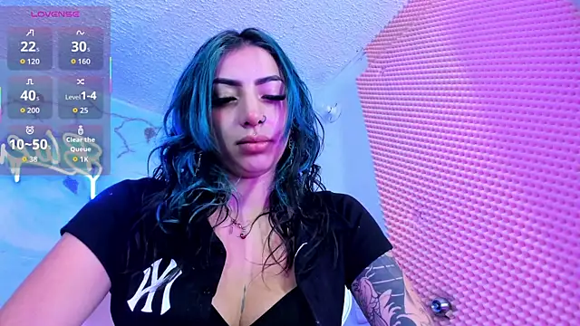 SaturnooStonee online show from 05-22-26, 03:15