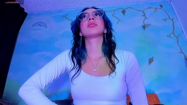 SaturnooStonee online show from 04-15-26, 02:50