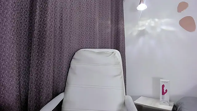 ValentinaaF online show from 10-15-25, 11:29