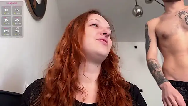 Snapshot of Chaptertoo chatting on 10-29-25, 10:14 Chaptertoo online show from 10-29-25, 10:14