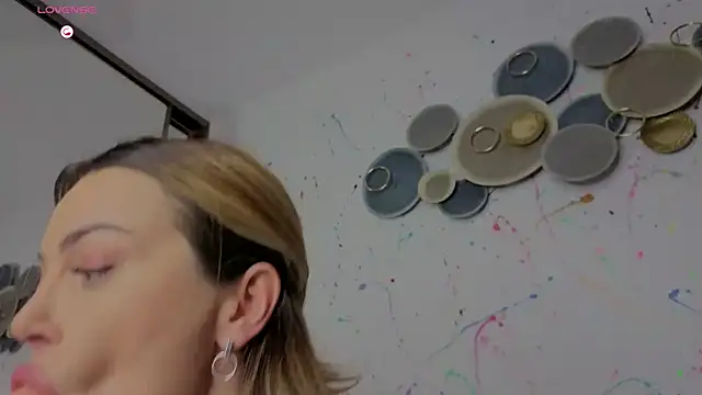 sonia esd online show from 10-21-25, 01:54