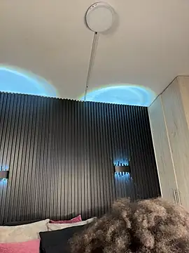 kendall coxx online show from 04-11-26, 06:21