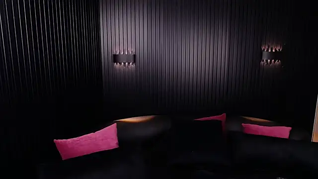 kendall coxx online show from 10-31-25, 08:44