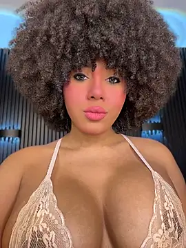 Snapshot of kendall_coxx chatting on 06-17-26, 09:30 kendall coxx online show from 06-17-26, 09:30