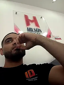 Snapshot of luismanuel_1998 chatting on 12-01-25, 06:20 luismanuel 1998 online show from 12-01-25, 06:20