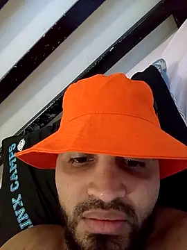 Snapshot of luismanuel_1998 chatting on 11-10-25, 09:09 luismanuel 1998 online show from 11-10-25, 09:09