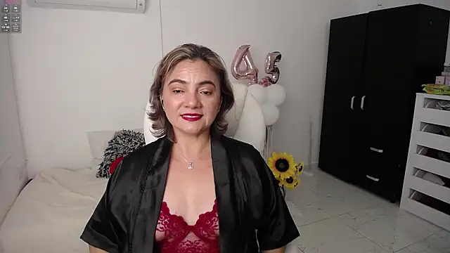 Snapshot of ana_milf chatting on 01-26-25, 04:09 ana milf online show from 01-26-25, 04:09