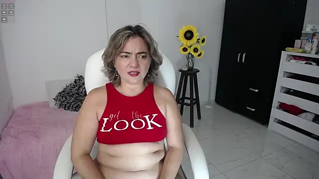 Snapshot of ana_milf chatting on 02-11-25, 02:46 ana milf online show from 02-11-25, 02:46