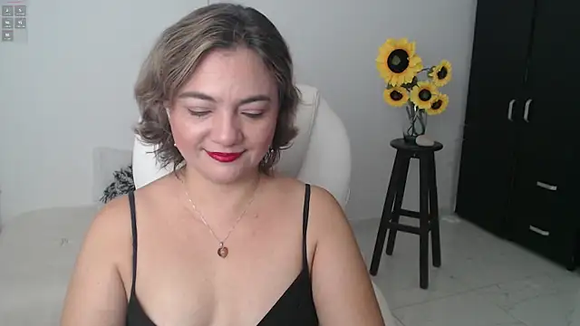 Snapshot of ana_milf chatting on 03-21-25, 12:50 ana milf online show from 03-21-25, 12:50