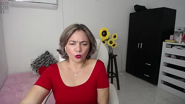 Snapshot of ana_milf chatting on 02-15-25, 11:39 ana milf online show from 02-15-25, 11:39