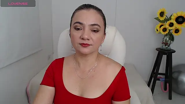 Snapshot of ana_milf chatting on 10-14-25, 01:34 ana milf online show from 10-14-25, 01:34