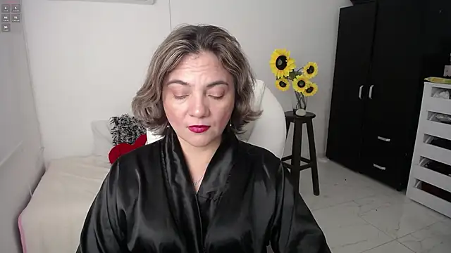 Snapshot of ana_milf chatting on 03-15-25, 01:07 ana milf online show from 03-15-25, 01:07