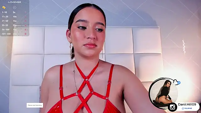 Snapshot of danii_hill_ chatting on 09-18-25, 04:15 danii hill online show from 09-18-25, 04:15