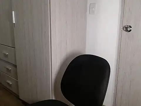 Snapshot of BigDragonBoy chatting on 02-04-26, 11:33 BigDragonBoy online show from 02-04-26, 11:33