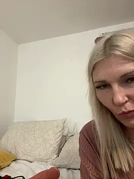 DaisyTailor online show from 06-20-26, 06:51
