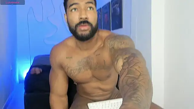 Xander Str0ng online show from 10-17-25, 01:13