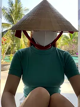 BabyThree  online show from 01-09-26, 07:26