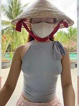 BabyThree  online show from 01-10-26, 07:25