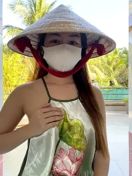 BabyThree  online show from 11-29-25, 08:25